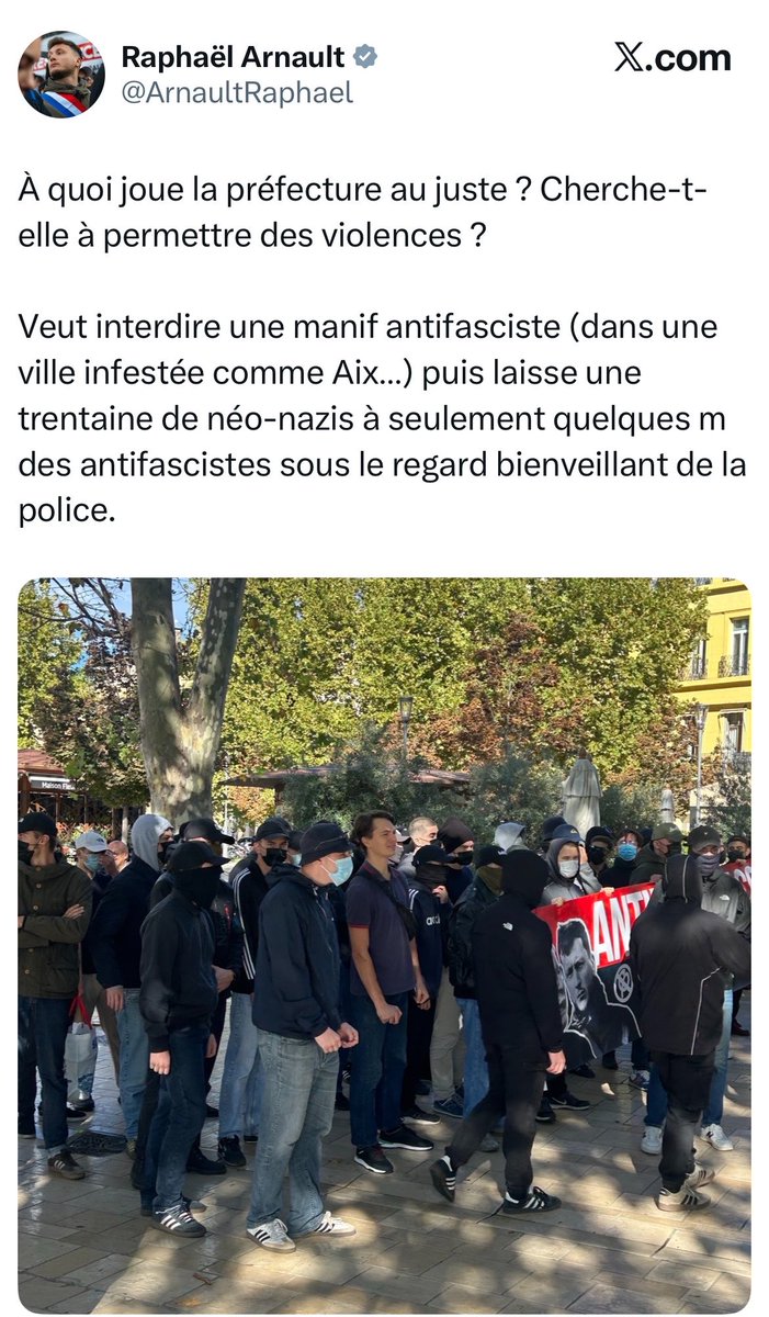 TowaYowaIowa's tweet photo. -Débarque avec une heure de retard (il a voulu esquiver les énormes loosers de la gauche aixoise mais a finalement été obligé de faire une apparition) 
-Se fait spawn-kill par un torrent d’insultes  
-Se chie dans le slip 
- Part comme un voleur au bout de dix minutes
-Laisse les étudiants gauchemerdes qui étaient trop contents de l’accueillir se faire gazer comme des punaises 
- « euh à quoi joue la préfecture ouin ouin ouin » 

L’humiliation dépasse l’entendement pour la pseudo-mouvance antifa « provençale ». 
La Provence est nationaliste et va bien le rester bande de parasites.