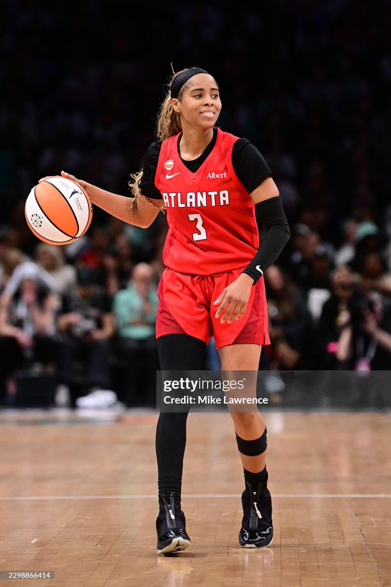 wbbmayer's tweet photo. Angel Reese is leading the WNBA in TOTAL +/- in the postseason.

Reese's +/- is currently +58.

In second is her teammate, Jordin Canada with a +53. https://t.co/uWzzpjvSL9