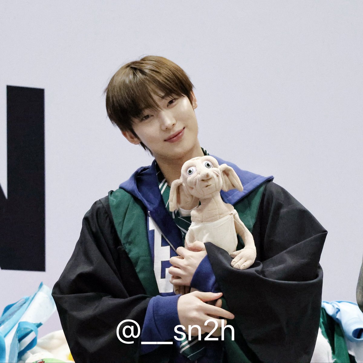 __sn2h's tweet photo. ENHYPEN the sin:bliss 261010
プレミアムサイン会📸

スリザリン🐍❤︎

#ENHYPEN #엔하이픈
#SUNOO  #ソヌ  #선우 https://t.co/UZmK78hVs0