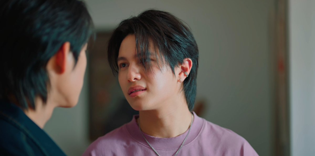 GMMTV's tweet photo. สองคนนี้ช่วยกลับไปนอนกอดกันเฉย ๆ ได้มั้ย จะได้ไม่ทะเลาะกัน ป้าไหว้เลย คุยกันดี ๆ เถอะลูก 🙏🫠
#YouManiacSeriesEP7
@Williamjkp1 @EstRvp https://t.co/vjgTlLqqWK
