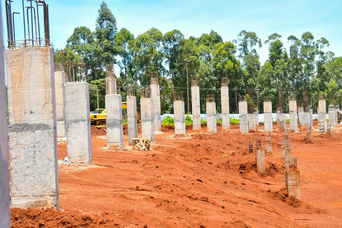 _ItsZaya's tweet photo. The Kenya School of Government is being developed in Boyani. The KSh1.1 billion project will train public servants. Its facilities will support learning and research. PCS Musalia Mudavadi’s tour highlights this institutional investment. #VihigaDevelopmentTour Vihiga ni UDA https://t.co/H03auZW4LZ