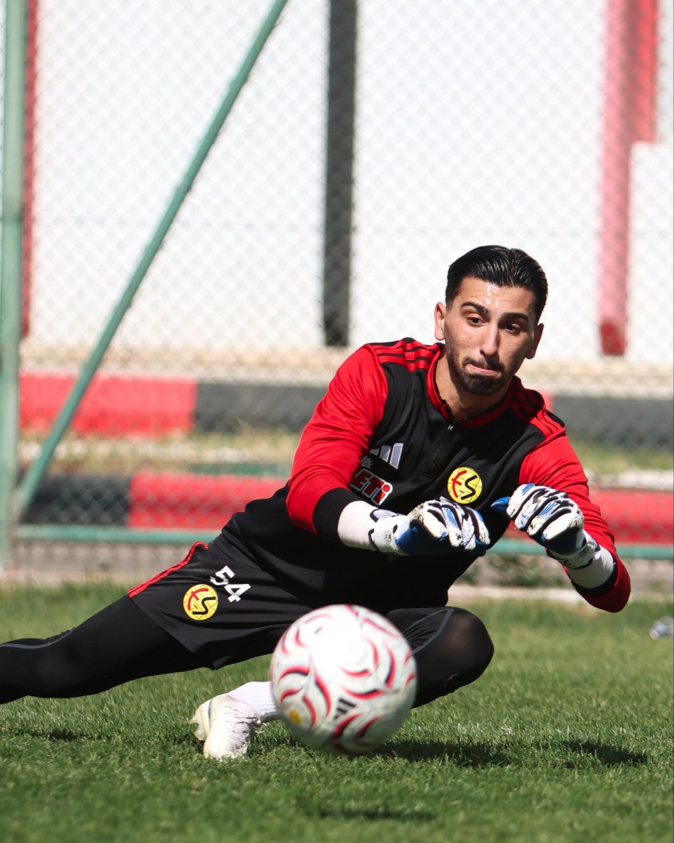 Eskisehirspor's tweet photo. ✅ Etimesgut SK maçının hazırlıklarını tamamladık. https://t.co/NC7Mo5wP1J
