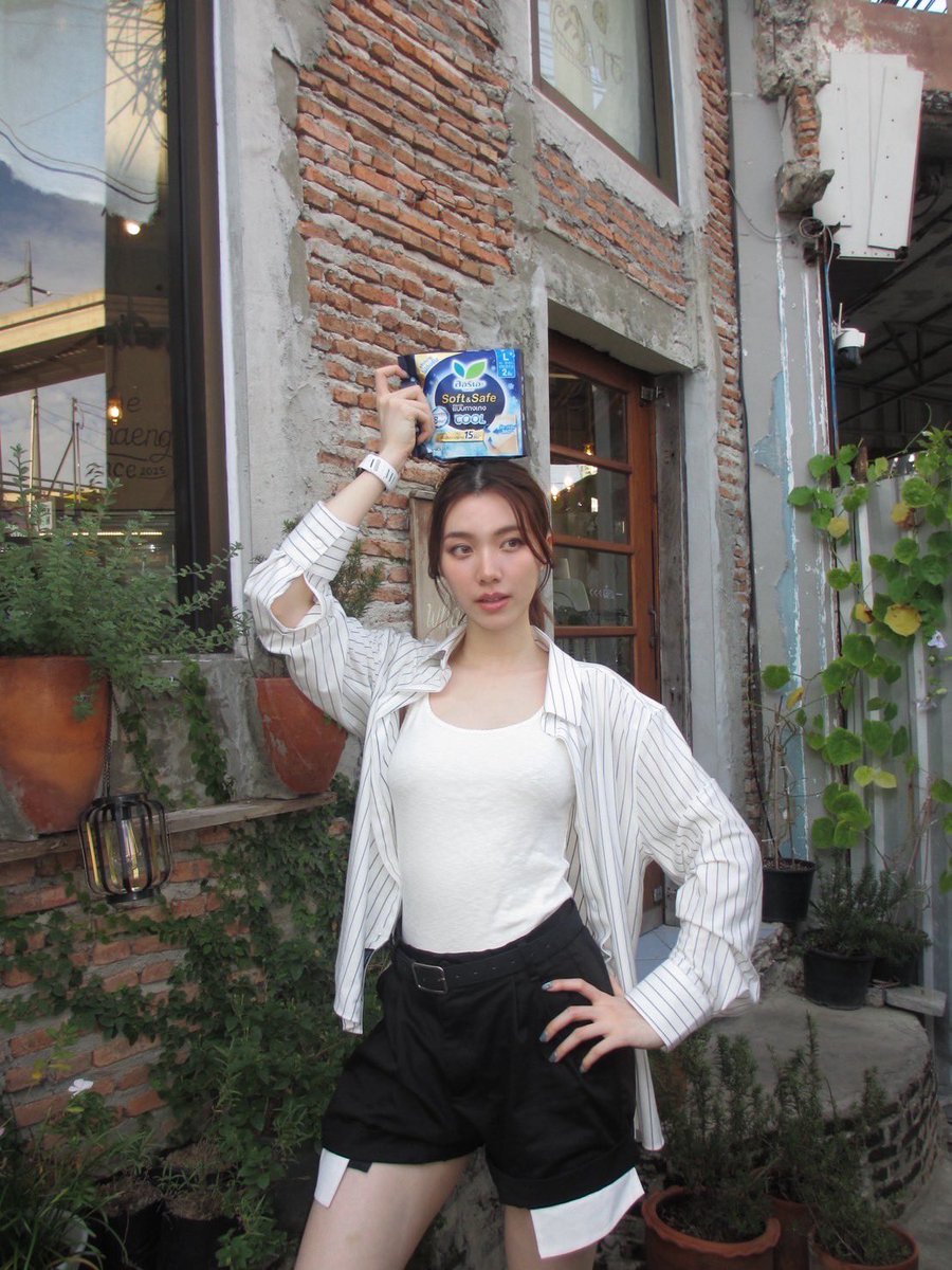 lonongnub_trend's tweet photo. พรีเซนเตอร์ลอรีเอะคบกันหรอคะ

#LingOrm #หลิงออม https://t.co/B2Sadnhxi1