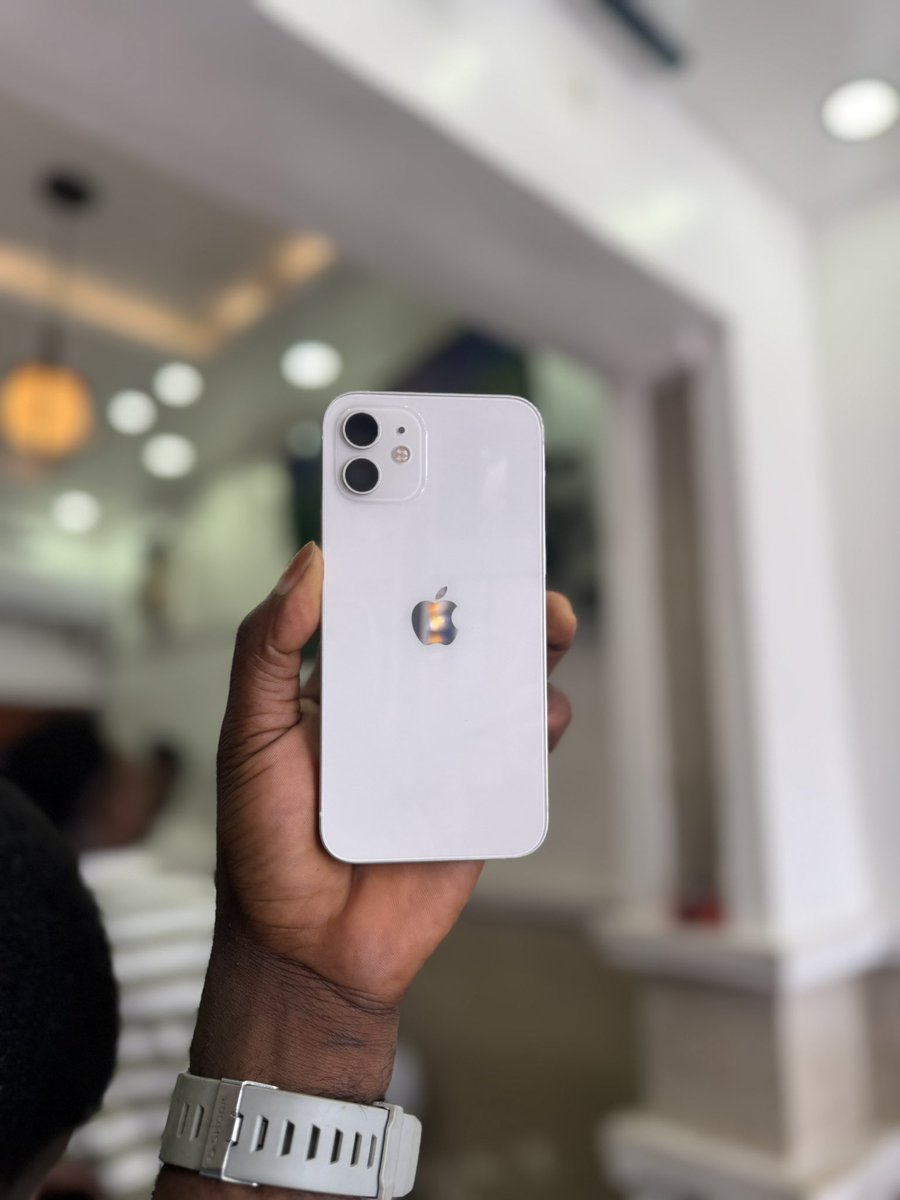 MEEKiSHOP's tweet photo. #FalaaDeal
iPhone 12
BH90
128GB
Price ¢2,300GHC
📍Location/ Circle Mall
WhatsApp/Call 0554918694 https://t.co/qs2SDKNhC5