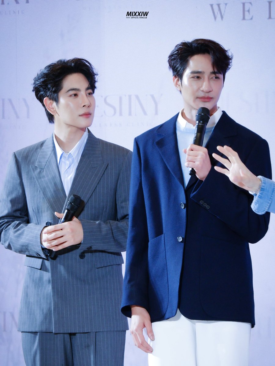 MixOfficialFC's tweet photo. 10/10/26 — #DestinyclinicxEarthMix

สำหรับวันนี้ต้องขอขอบคุณทาง (@DestinyClinicX) และ (@centralrama2)  ที่ให้เกียรติเชิญ #เอิร์ทมิกซ์ มาร่วมกิจกรรมน่ารัก ๆ กับแฟนคลับ และขอขอบคุณด้อมไม่มีชื่อทุกท่านที่มาให้กำลังใจกันในวันนี้ด้วยนะคะ เดินทางปลอดภัยแล้วพบกันใหม่โอกาสหน้าค่ะ 🙇🏻‍♀️♥️

EARTHMIX DESTINY LOVE 

@wixxiws #mixxiw ♡ 
𖥦 #ส่วนผสมของมิกซ์