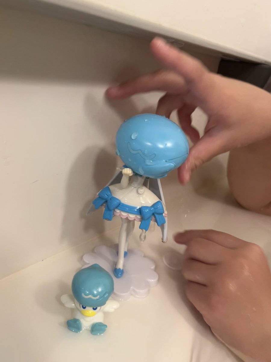312_1210's tweet photo. 娘の作品👧

キュアニャミーにクワッスの頭🥴

#プリキュア #ポケモン https://t.co/u8ZFeUARcu