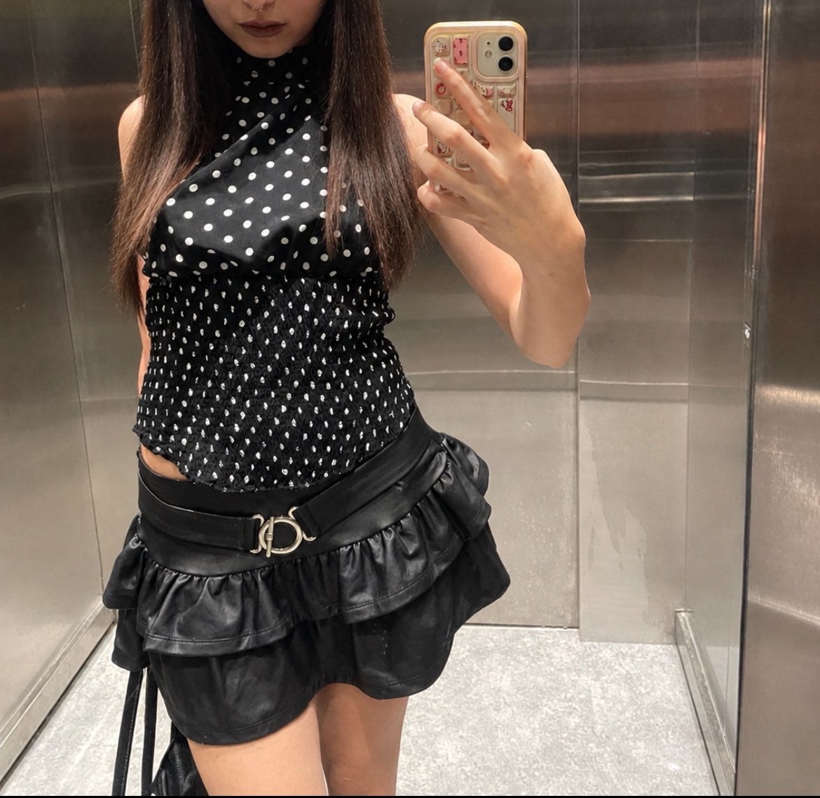 deinstrad's tweet photo. konser outfitto https://t.co/YitQ8JJiqU