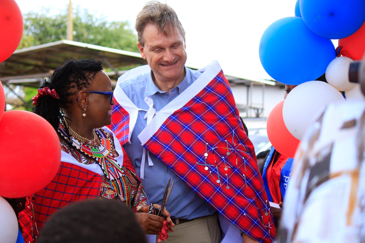 NicePlaceFound's tweet photo. KARIBU SANA to Nice Place Foundation our Guest of Honor for this graduation ceremony, Your Ladyship Hon. @CJMarthaKoome as we celebrate our 5th Anniversary.

#NicePlaceAt5 #NPF5Years #NicePlaceAt5 #DreamLearn #InternationalDayOfTheGirlChild https://t.co/DmTo3I6Y7B