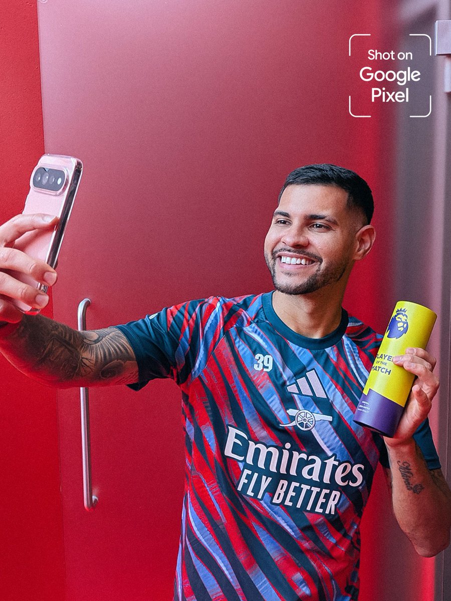 Arsenal's tweet photo. Bringing the quality 😮‍💨

A deserved Premier League Player of the Match award for Bruno 🏅

🤳 Shot on Google Pixel https://t.co/LlwZNxfQEW