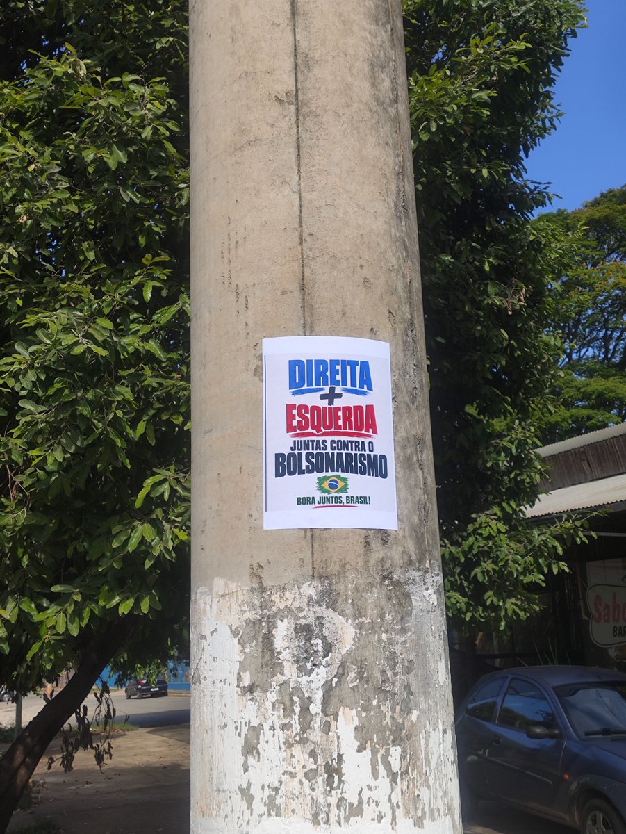 photosmat's tweet photo. @crushdobbb20 Vamos gente!!  Já estou espalhando a mensagem nas ruas da minha cidade. Bambuí -MG https://t.co/MQLEnSTXG4