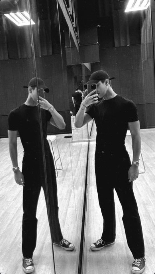 CaeliSkyii's tweet photo. คิดถึงอันเดอร์คัทปาดเจลทั้งใจแล้วดูหน้าหล่อๆหุ่นสูงๆดิเค้าเป็นเมะแห่งชาติด้วยซ้ำ😭 https://t.co/eOyoEXKj4Q