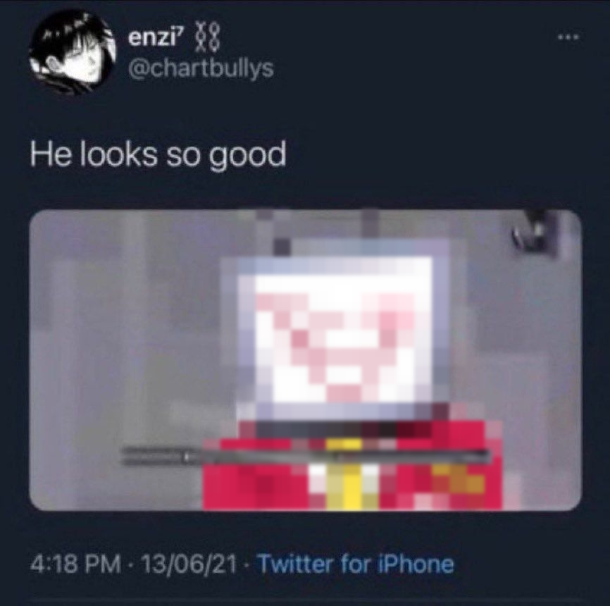 nebuleeer's tweet photo. idk i thought this would be a funny edit with tenna https://t.co/loKoQhoVP4