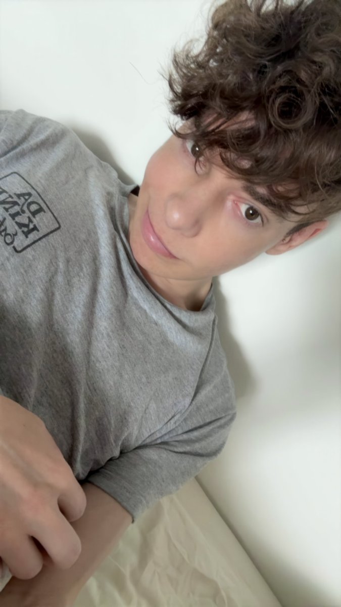 silkboytwink's tweet photo. Morning wood .. ?
Nah, mostly morning soft as a young BallFree .. So what are your morning plans for me .. ?! 😈 https://t.co/3wGJfdFCWZ