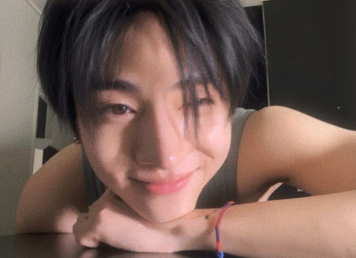 sangwonnd's tweet photo. Gn. https://t.co/cmBufzQ8DC
