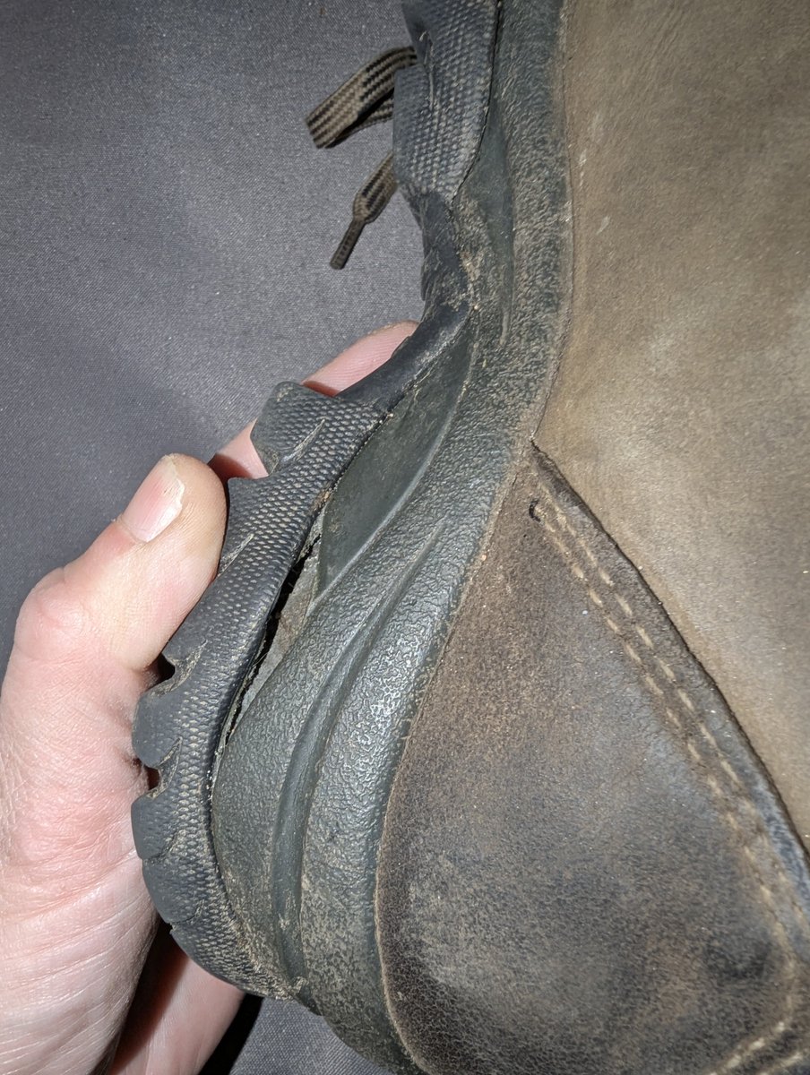 debidoobs's tweet photo. Disappointed in my boots. Had these 2 yr, soles are coming away &amp; seal is broken in several places on both boots.  I only wear these boots once a month for a few days at a time when I'm sitting by my tent .The money I paid for these I'd expect them to last!
@Meindlboots https://t.co/nVYJHOSgBe