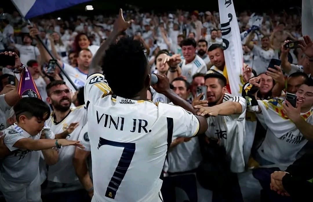 khalilogyigo's tweet photo. C’est maintenant clair que Vinicius n’est pas le problème de cette équipe du Real Madrid. 

Le vrai problème, tout le monde le sait, vous n’osez pas le dire. https://t.co/njrolYHwkm