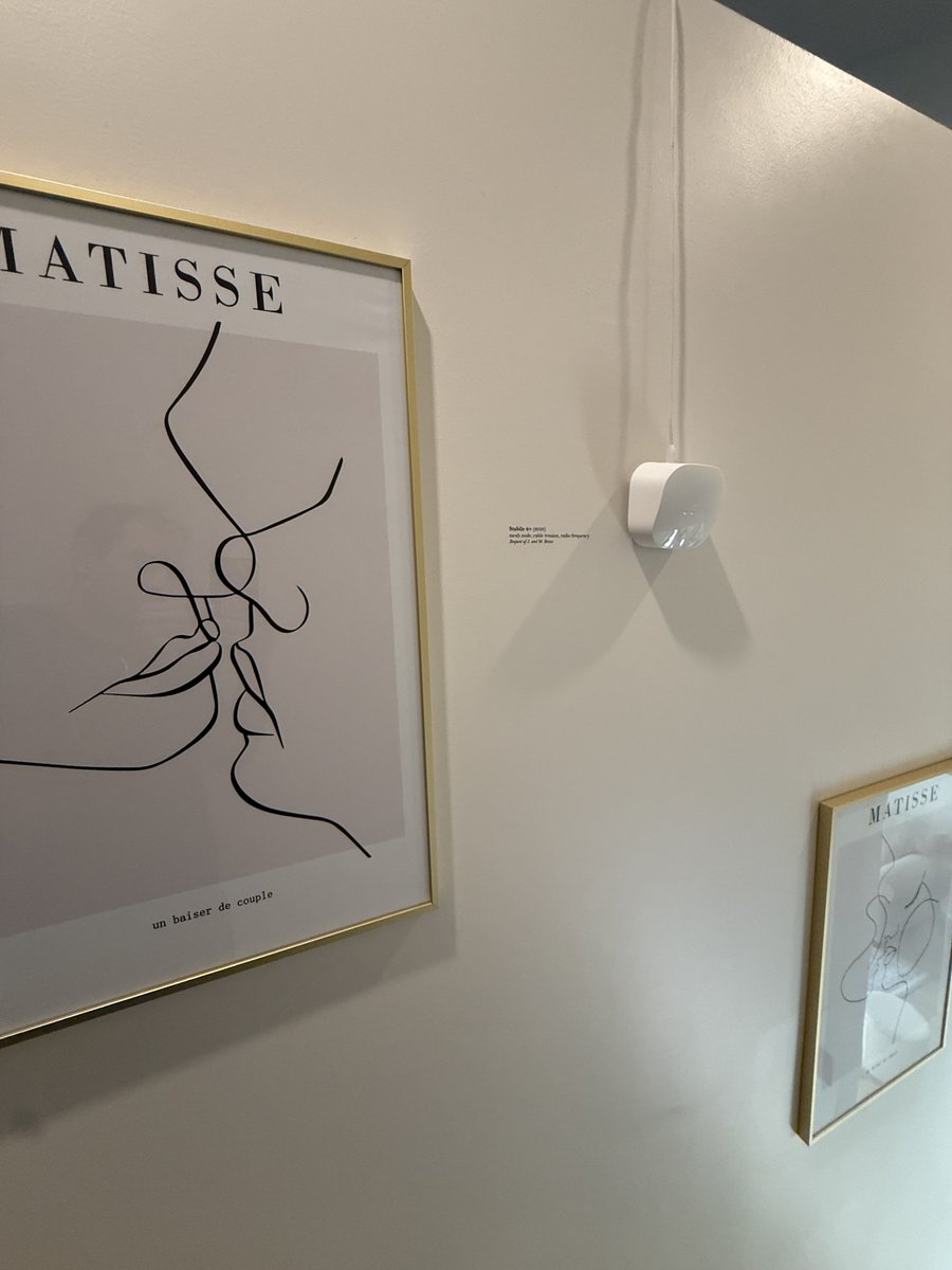 asuchak89's tweet photo. Sometimes your Wi-Fi node needs a quasi-museum label https://t.co/ZjvLxvmsre