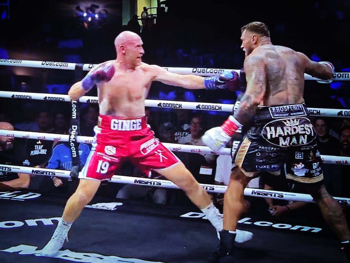 kumbdotcom's tweet photo. Fine effort by James Collins against Big Stacks at Misfits in Stratford tonight. 

A 20kg and 10-year disadvantage, yet he only lost on a split decision despite having trained for just two weeks. https://t.co/2UIufhmLto