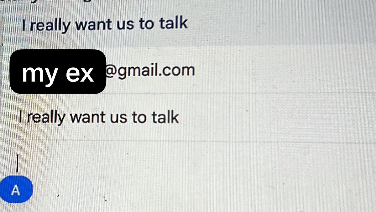 whatuphoesss's tweet photo. Chat. Please tell me this is a bad idea. I’m 2 minutes away from drafting to my #ex https://t.co/z71E0INgcc