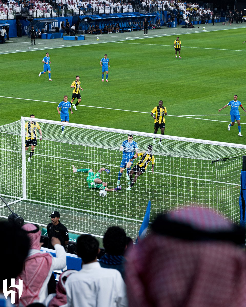Alhilal_FC's tweet photo. الهلال يرويك.. موية و"أهدااااف" 🤷‍♂️💙 https://t.co/nl5R24SzAk