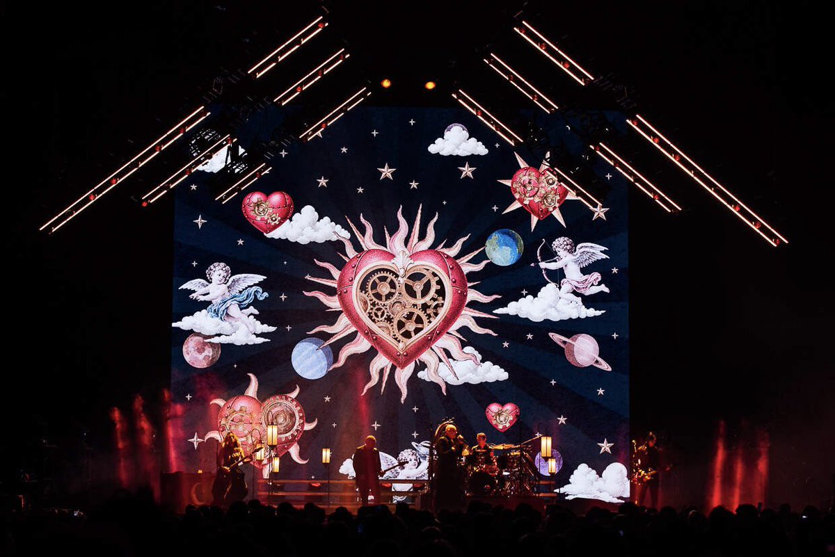 Jack_Bass_'s tweet photo. Montreal is always a great crowd…

Merci beaucoup! 🇨🇦 

@SmashingPumpkin 
@CentreBell 

📸: Thomas Mazerolles https://t.co/5v2AEwx2hk
