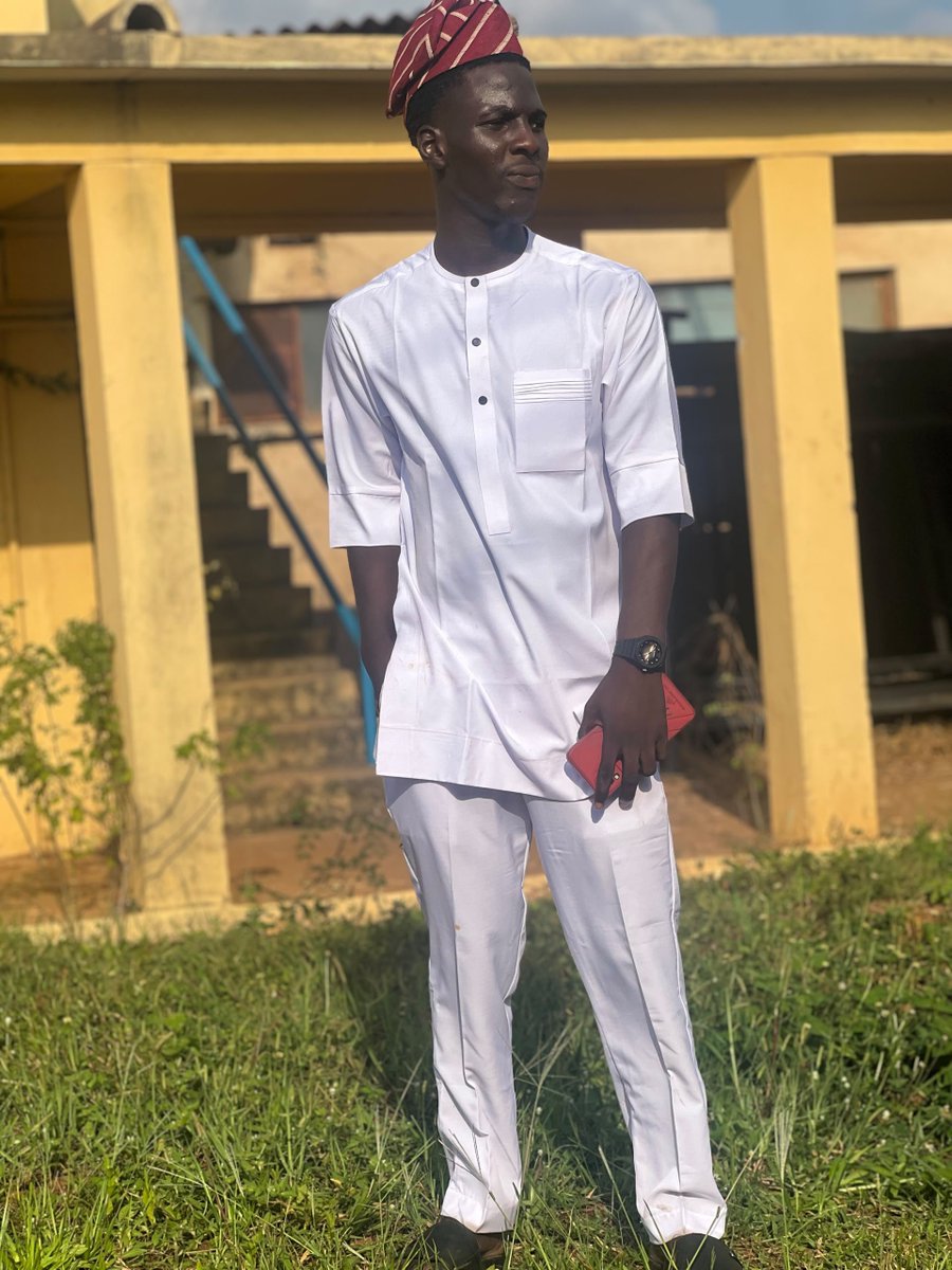 CodeWithDcrony's tweet photo. Name: Ibrahim Abdulmajeed

Brand: Dcrony

Profession: Full-Stack Software Developer
Specialization: MERN stack, frontend development, SaaS platforms, dashboards, and APId.

Startup: Founder of TickiSpot

Portfolio: https://t.co/0qDyj5rxED
GitHub: https://t.co/ewW68Y6Czm https://t.co/qBFUXUU3jS