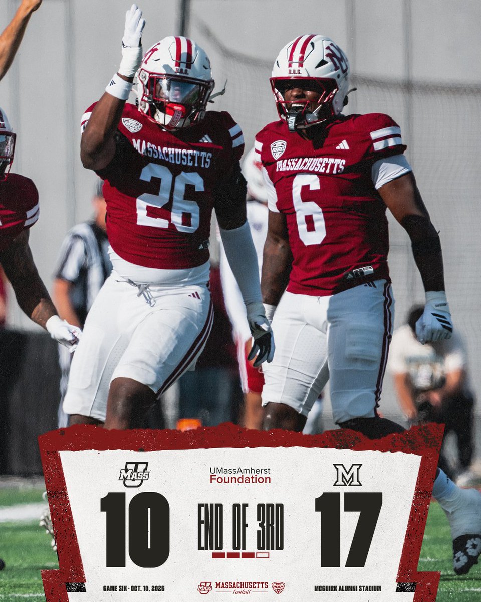 UMassFootball's tweet photo. 4th quarter coming 🆙

#Flagship 🚩 https://t.co/Q4oDRMiKsO