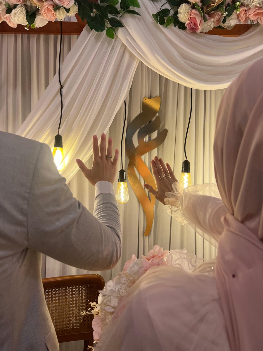 manara7med213's tweet photo. فاسْكُن إلى سَكَنٍ تُسَر بِه ...🍂
لأشطر وألطف وألذّ سكن 
دعواتكم بالتيسير والتمام https://t.co/vnrQ8giHwj