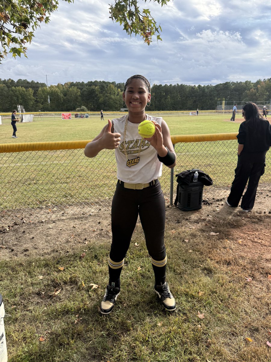 StarzGoldAPI's tweet photo. Couple Alliance Qualifier bombs for our 13U squad today from Brooke Cooper vs NJ Pride and Milan Edmonds vs Unity. 💣🚀💫 https://t.co/k5i41khLWY
