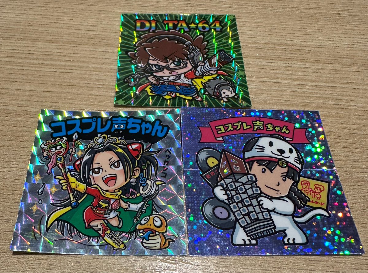 hachimen68's tweet photo. キラキラシールありがとうございます🤩✨
世代に刺さる音楽心地良かったです🎶🍻
@t_a_64
@cosplaykoechan
#宵酔倶楽部
#TA64
#コスプレ声ちゃん
#DJ
#シール https://t.co/Eb35gIb7fC