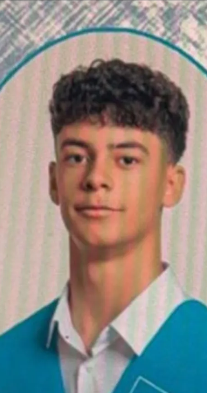 enzitofnnf's tweet photo. @fshyks1 @ShimoCrew @sanzfn01 no te tapes esa carita anoar lozano el ammare https://t.co/84CFfbD8Wr