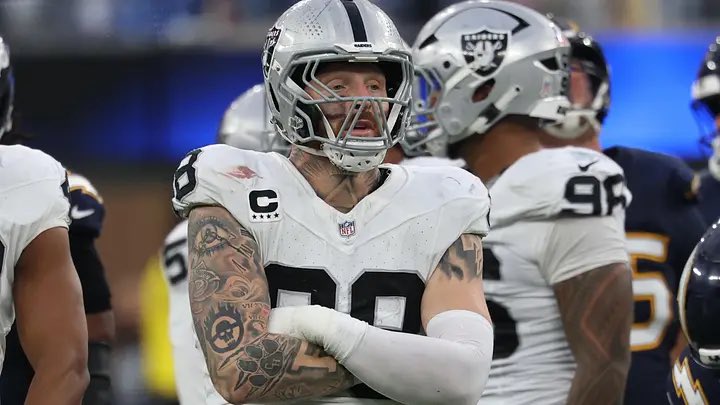 OTR2Victory's tweet photo. Proposed trade:

Eagles Receive-
-Maxx Crosby
-Brock Bowers

Raiders Receive-
-AJ Epenesa
-EJ Jenkins https://t.co/jGacJaycGZ