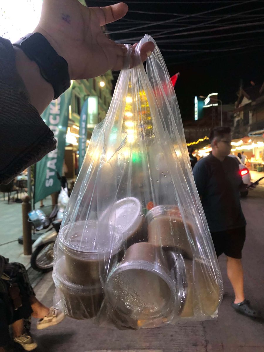 EnglotLaofans's tweet photo. ແພງງງງງຄົນຢາກກິນວຸ້ນໄຂ່ ບອກວ່າເຫັນຢູ່ຕຕຫນ້າກິນ
ทานให้อร่อยนะคะ 🤍🥰 ได้หม่ำๆแย้ววน๊าพี่ฟ้า 

@EWaraha #EngfaWaraha #อิงฟ้ามหาชน https://t.co/dEDroj4CIh