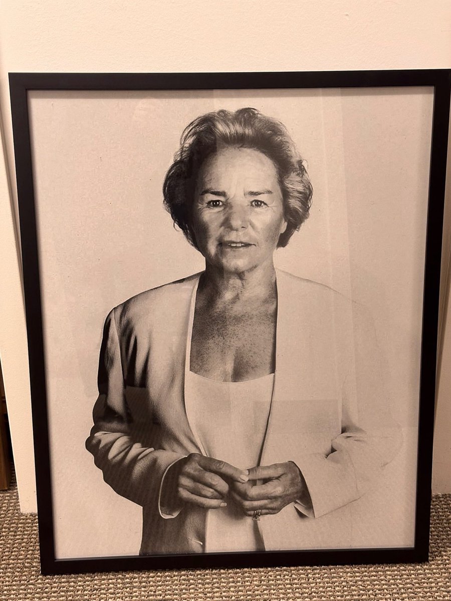 KerryKennedyRFK's tweet photo. Miss you Mum on your heavenly anniversary. 🤍 https://t.co/ki0MnvNzx3