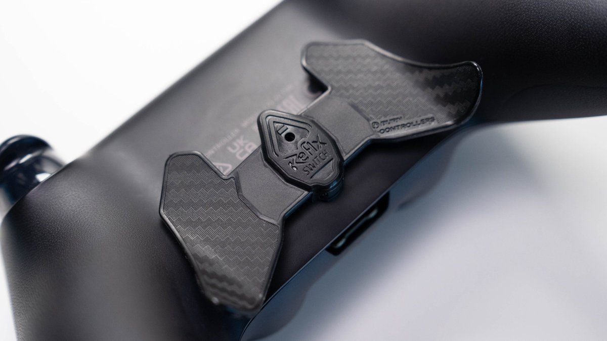 rsknxzu's tweet photo. Les manettes PS5 Marius Board sont disponibles chez Burn Controllers !

8000hz
Joysticks TMR (0 stick drift et 12 bit)
2 palettes
Poids ultra léger : environ 168g

C'est la manette ultime pour les joueurs PC https://t.co/6eSB2D5qfB