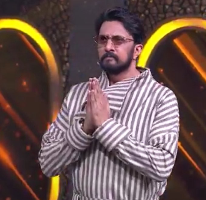 DeepikaR29's tweet photo. 🔥QUEENನೇ HEADLINE  @KicchaSudeep ಅವಳ ಪರ ನಿಂತು defend ಮಾಡಿದ ರೀತಿ ಮಾತ್ರ NEXT LEVEL ಗುರು! 🔥👏 ಆ ಮಾತಿನ ಹಿಂದೆ ಇರೋ clarity, class ಬೇರೆನೇ level!  ಅವಳು game ಆಡ್ತಿದ್ದಾಳೆ, ನೀವು ಅವಳ ಬಗ್ಗೆ ಮಾತಾಡ್ತಿದ್ದೀರಾ… Sudeep sir ಮಾತ್ರ ತಮ್ಮ styleನಲ್ಲಿ clarity ಕೊಟ್ಟಿದ್ದಾರೆ! 😎🔥”
#BBK13 https://t.co/Y9VsxAk18U