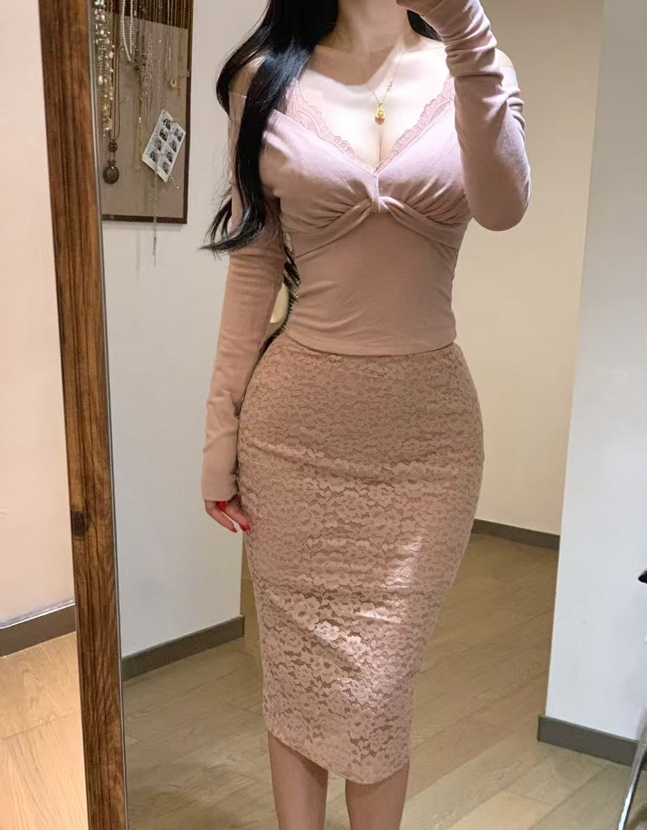 hakataseisyou's tweet photo. 女生99年，在福建宁德平时比较宅一些，本人不丑身高168cm，体重56kg，附近有身高170左右的优质单男吗，必须能接受艾滋试纸检测的，不打扰生活的来  那种自以为是的口嗨男和聊骚的别私信我！#福建 #宁德 https://t.co/y9BwQEYsg2