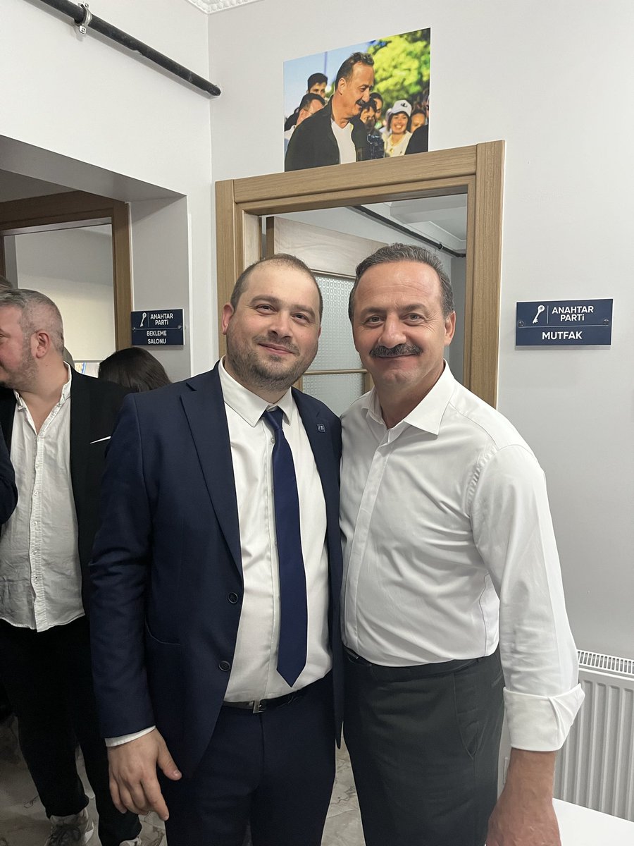 uysall_'s tweet photo. Sayın Genel başkanım Yavuz Ağıralioğlu’yla beraber Pendik ilçe Başkanlığımızın açılışında bir araya geldik https://t.co/AUXXxdnY0d