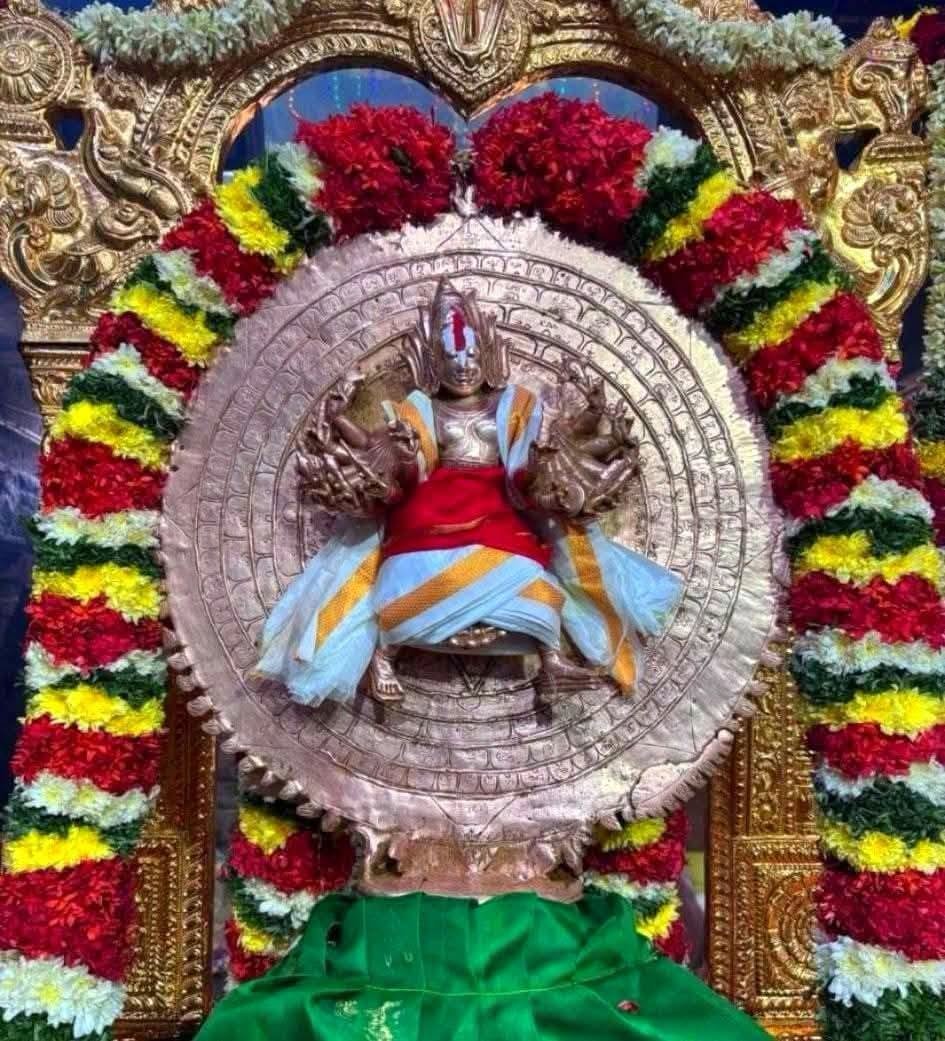 FCAACMA1976's tweet photo. Sri Sudharshan
Sri Chakrathazhwaar

16-Hands
Thirumohur Divya Desam https://t.co/1XJ9O6RhuY