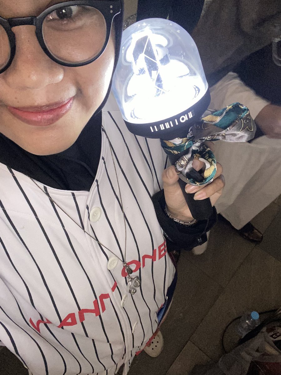 putriwahyu1's tweet photo. Setelah sekian purnama akhirnya kepakai jg kalian 😭😭😭 https://t.co/CIKgkARfnj