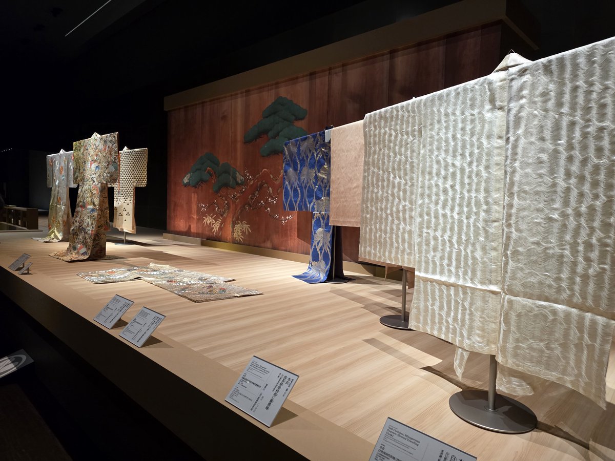 nurari0903's tweet photo. 特別展「源氏物語 王朝のかがやき」行ってきた〜。自分はわりとサクサク観るタイプだけどそれでも鑑賞に2時間弱かかるくらいの大ボリューム。源氏物語をちゃんと読んだことないにわかですが楽しめました。クラファンに微力ながら参加したので東京限定の図屏風も観に行きたい。
#行ったよらでんちゃん https://t.co/RpRTWMkQOF