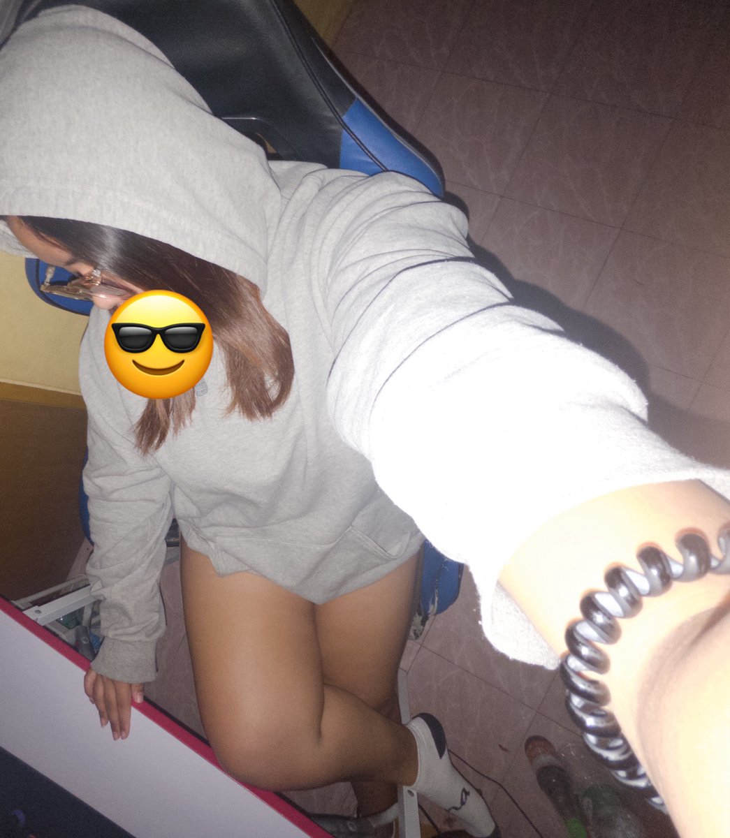 m199x_s's tweet photo. ขาใหญ่ อย่างอื่นก็ใหญ่ไม่แพ้ขา  😎 https://t.co/1POGMqtZE6