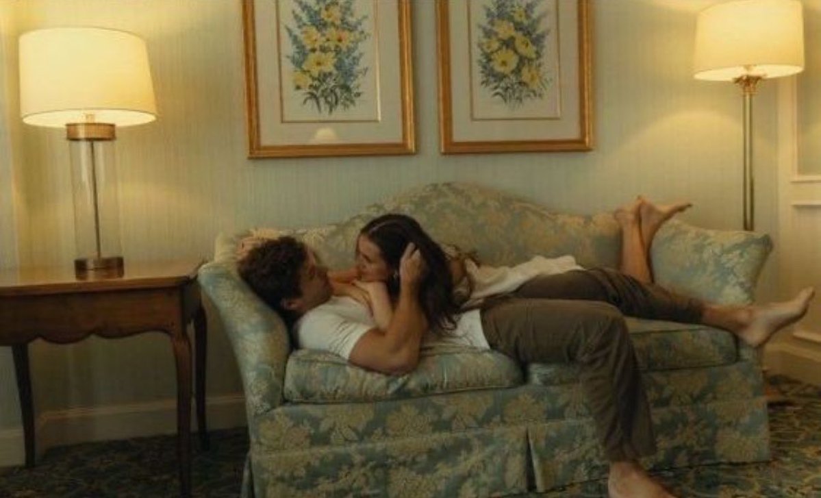 bullshit2002_'s tweet photo. a calm love ..? https://t.co/oCvkOrd6WT