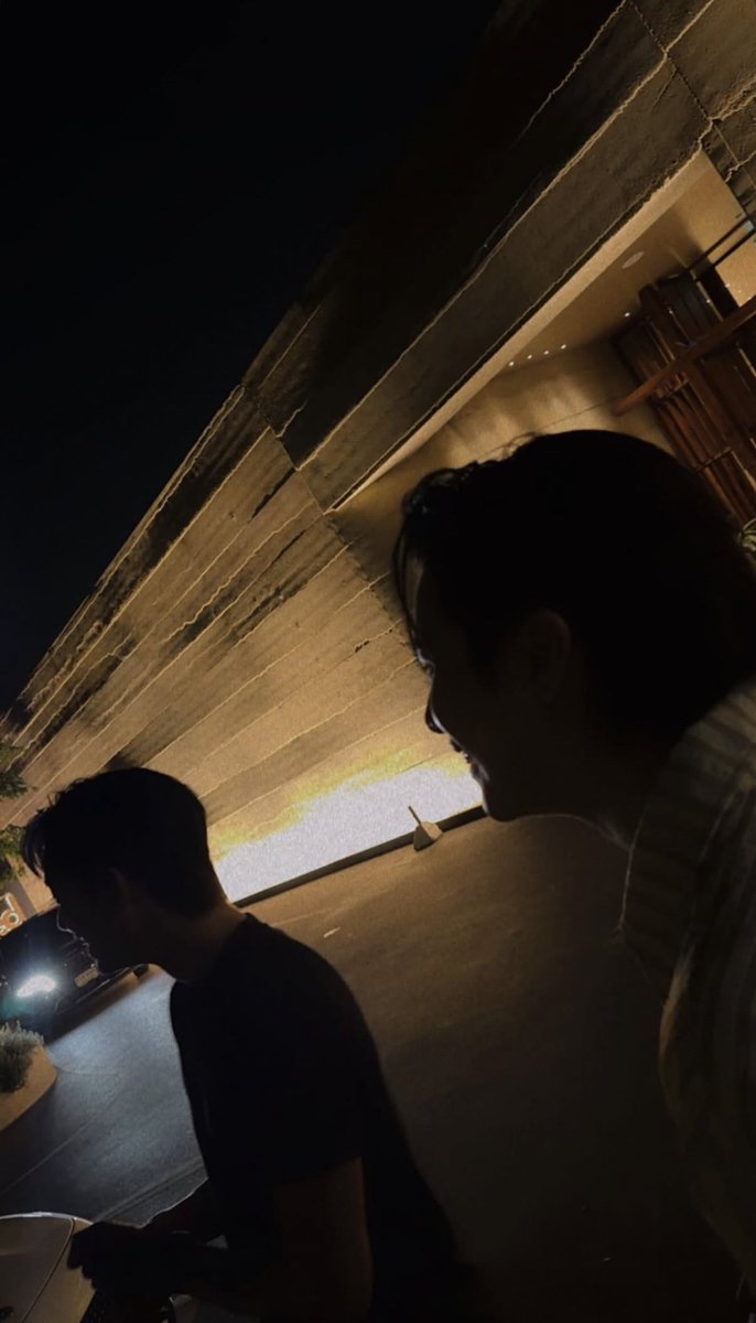 sthibtw_'s tweet photo. วันก่อนวิ่งงาน2งาน แถมยังป่วยด้วยแม่มานก็้เป็นห่วงกว่าจะจะเลิกก็ดึกดื่น วันนี้มาทำงานยังไม่หายป่วยเลย เสียงก็ขึ้นจมูก แม่มานห่วงอีก ส่วนไอลูกชายทำไร ไปเติมแฟน สองวันติด ยามันจะไปสู้แฟนได้ไง อืม ขอบคุณนะลูก รักแฟนแต่พอดี ถ้าพอดีไม่ได้ก็เอาเต็มที่ไปเลย แม่โอเค55552255555555555 https://t.co/mmTihndjDa