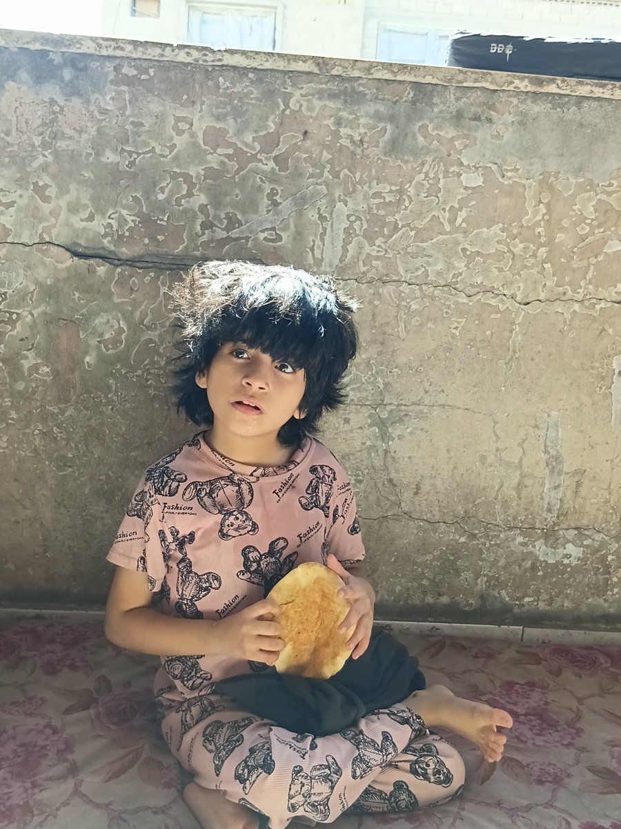 Zina16_5's tweet photo. Ma fille Zeina a besoin de toute urgence de couches et de soins quotidiens. 💔
Y a-t-il un cœur généreux qui répondra à son appel et l’aidera à obtenir ce dont elle a besoin ? 🙏🇵🇸
Chaque aide, même petite, compte énormément pour elle.
https://t.co/MkzfgYz5Qt https://t.co/VZQtcOB7Qt