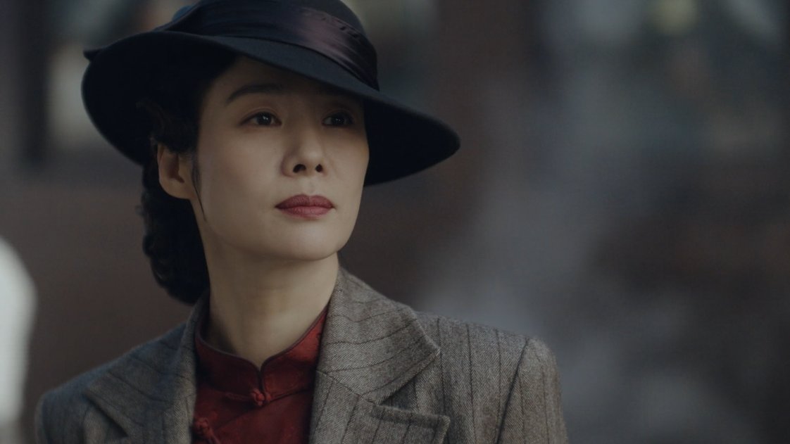MlLFCENTRAL's tweet photo. also what a time to be alive and witness yet another compelling female character to admire, root for, and look up to oh kim hyunjoo the actress that you are!!!! #100DaysOfDeception #김현주 #100일의거짓말 https://t.co/vwUZQxqsZ3