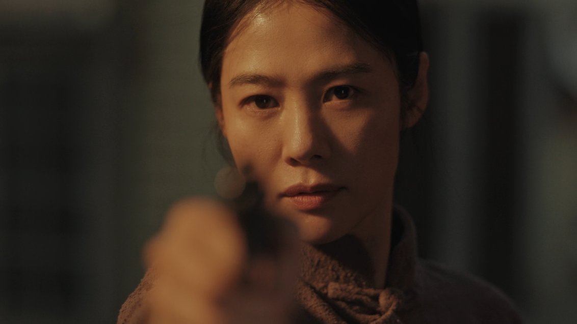 MlLFCENTRAL's tweet photo. also what a time to be alive and witness yet another compelling female character to admire, root for, and look up to oh kim hyunjoo the actress that you are!!!! #100DaysOfDeception #김현주 #100일의거짓말 https://t.co/vwUZQxqsZ3