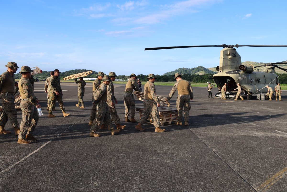 Southcom's tweet photo. Standing with the people of Panama:
U.S. Southern Command (SOUTHCOM) is mobilizing U.S. military forces to support Department of State-led U.S. government relief operations in Panama following the Oct. 9 earthquake.

#SOUTHCOM Commander Gen. Francis L. Donovan has directed immediate support to help the people of Panama, including on-the-ground support from rotary-wing aircraft from Joint Task Force-Bravo, personnel from Joint Security Cooperation Group-Panama, and the airlift of key personnel and supplies into the country.

Assigned forces will provide specialized mobility services and support to U.S. government personnel who are working with Panamanian authorities to assess damage, locate the injured, and deliver critical, life-saving assistance.

SOUTHCOM will work closely with the State Department and Panamanian authorities to plan, coordinate, and direct the U.S. military's unparalleled logistical and operational capabilities in support of rapid relief operations.

The United States stands with the people of Panama.

"On behalf of U.S. Southern Command, our hearts go out to the people of Panama following yesterday's earthquake," Donovan said. "Because of our deep, expanding partnership, we are already on the ground providing immediate relief to our friends. We are proud to stand shoulder-to-shoulder with our friends in this time of adversity."

@USEmbPAN @WHAAsstSecty @SecWar @USForeignAssist @USAenEspanol @StateDept @DeptofWar 

https://t.co/MhuqMULR4Y