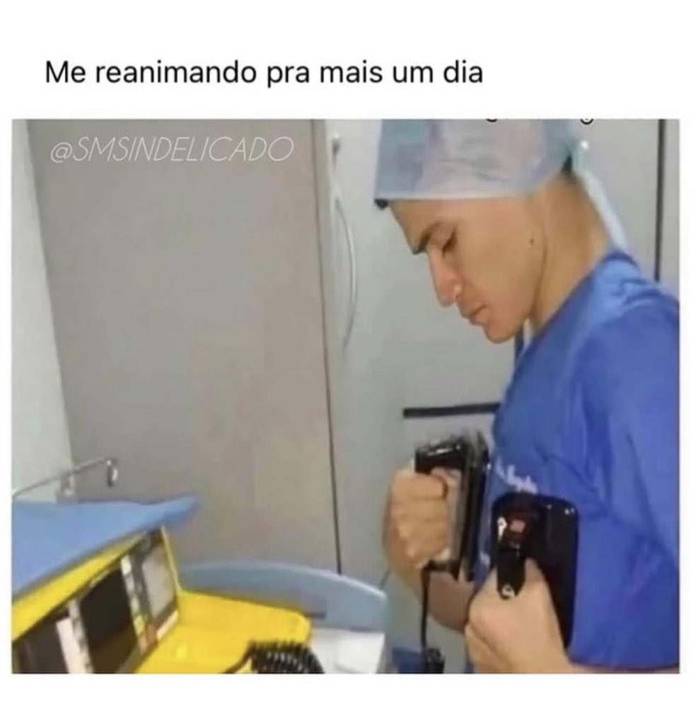 Alinemarcelice's tweet photo. Impossível ter a dimensão do quanto essa fumaça afetou a população em Manaus! A maioria das pessoas que eu conheço está com a garganta inflamada, inclusive eu. https://t.co/Gt1H35SaTk