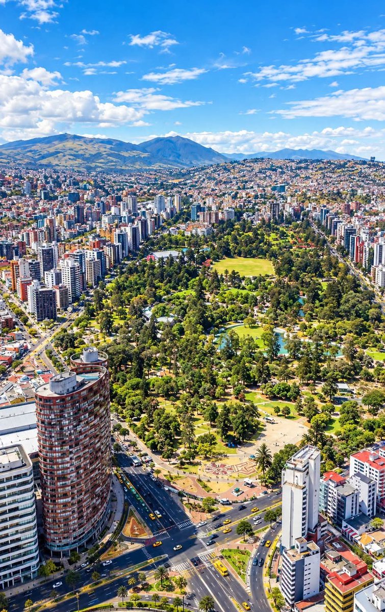 HispaniarumRex's tweet photo. Quito, Ecuador. https://t.co/w39JrtacYU